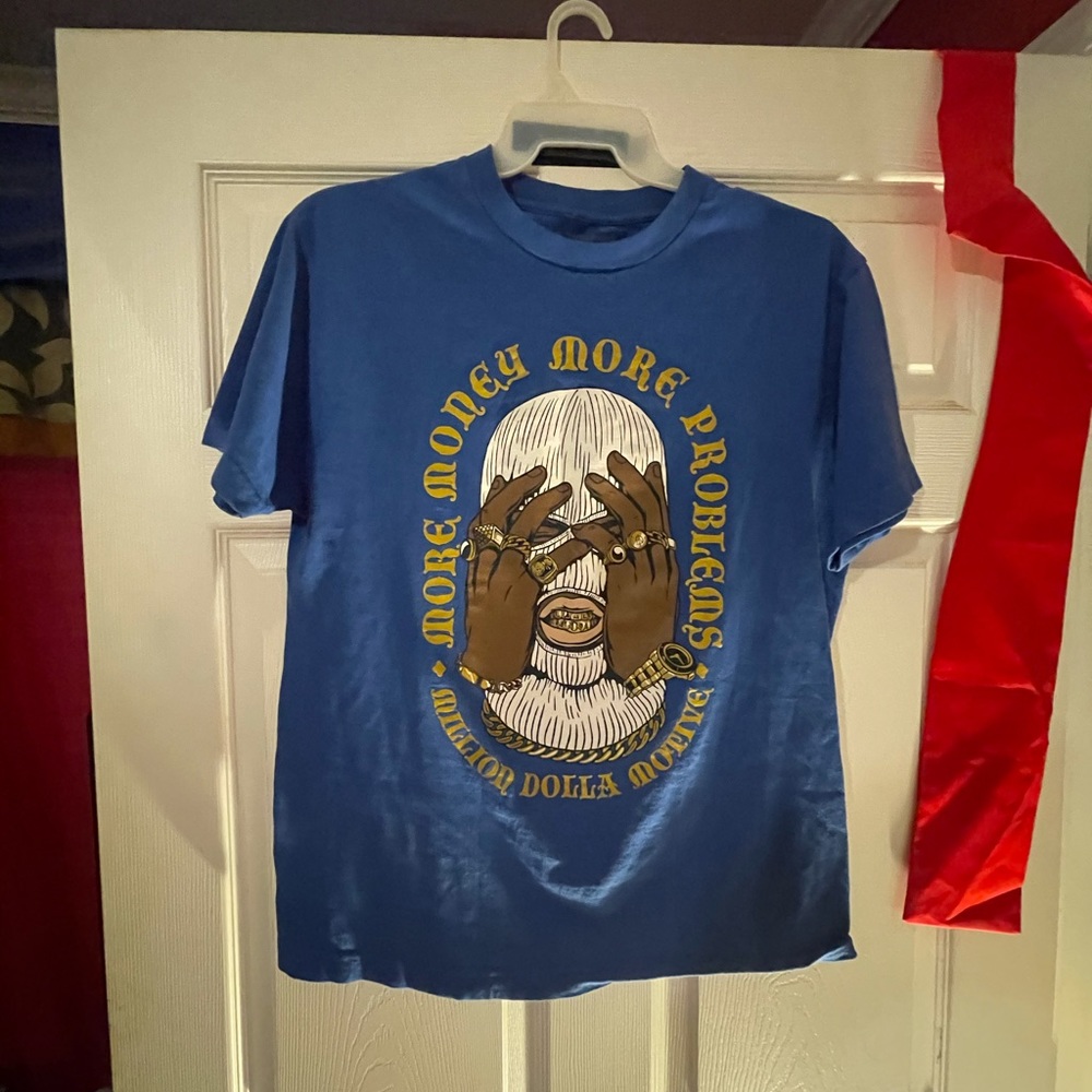 Million dollar motive graphic tee/ Large/ New